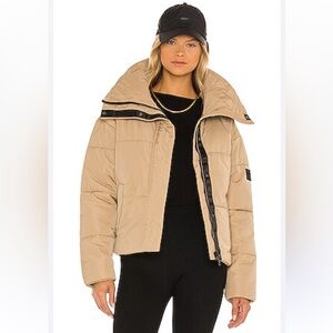 Alp N Rock Peak puffer jacket size Medium